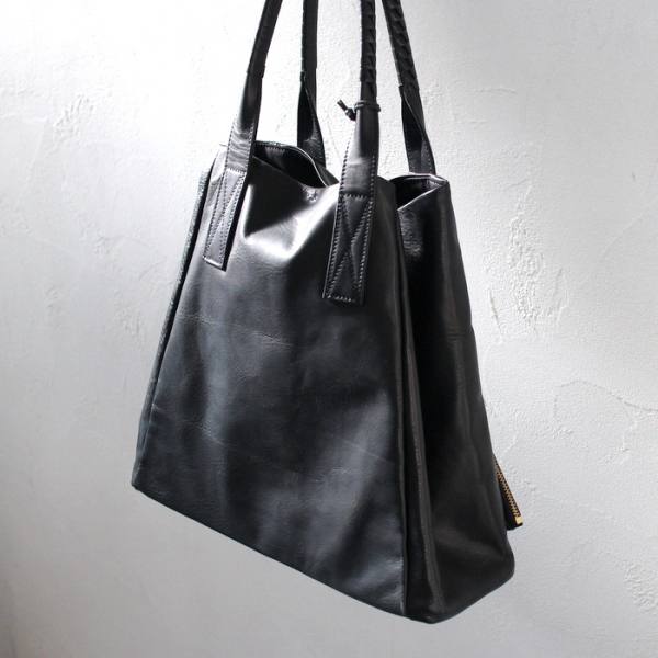 cornelian taurus by daisuke iwanaga - Basilica Tote NEJIRI