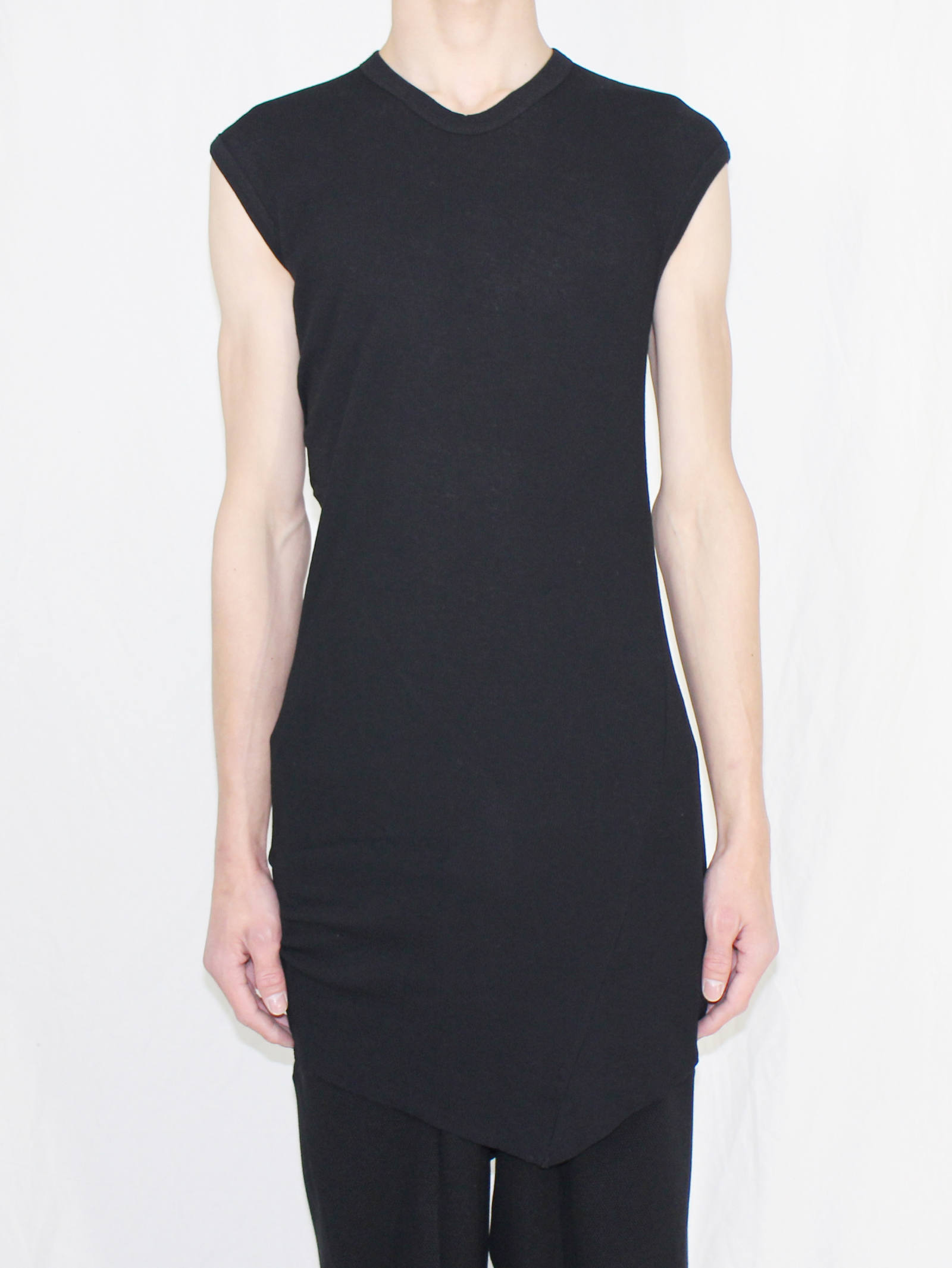 JULIUS - シャーリングノースリーブカットソー - SHIRRING NO SLEEVE