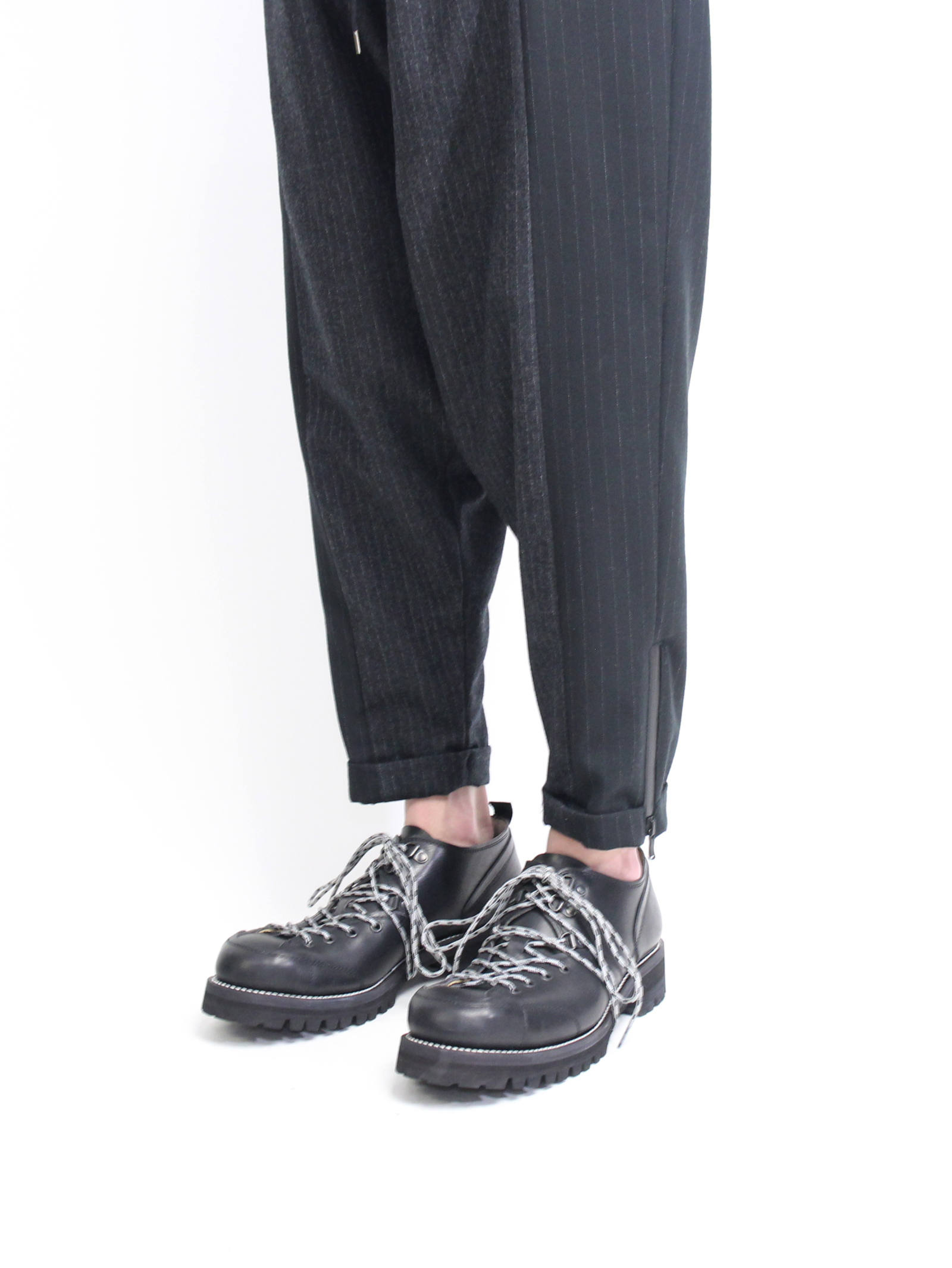 値下げ明日までThe viridi-anne ランダムストライプサルエルパンツ The Viridi-anne - ランダムストライプサルエルパンツ | ADDICT