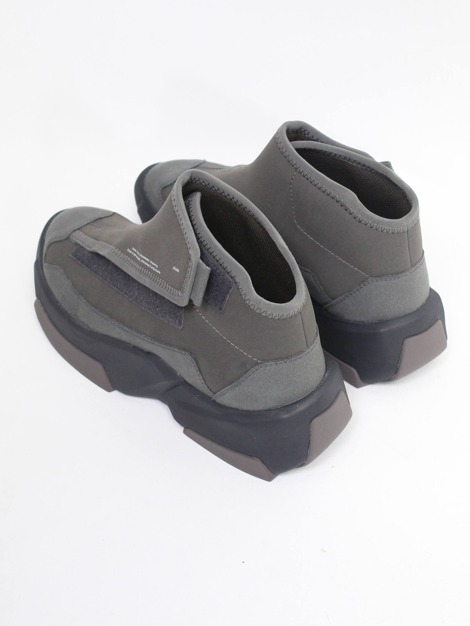 JULIUS スニーカー uThWM8i8.jpg